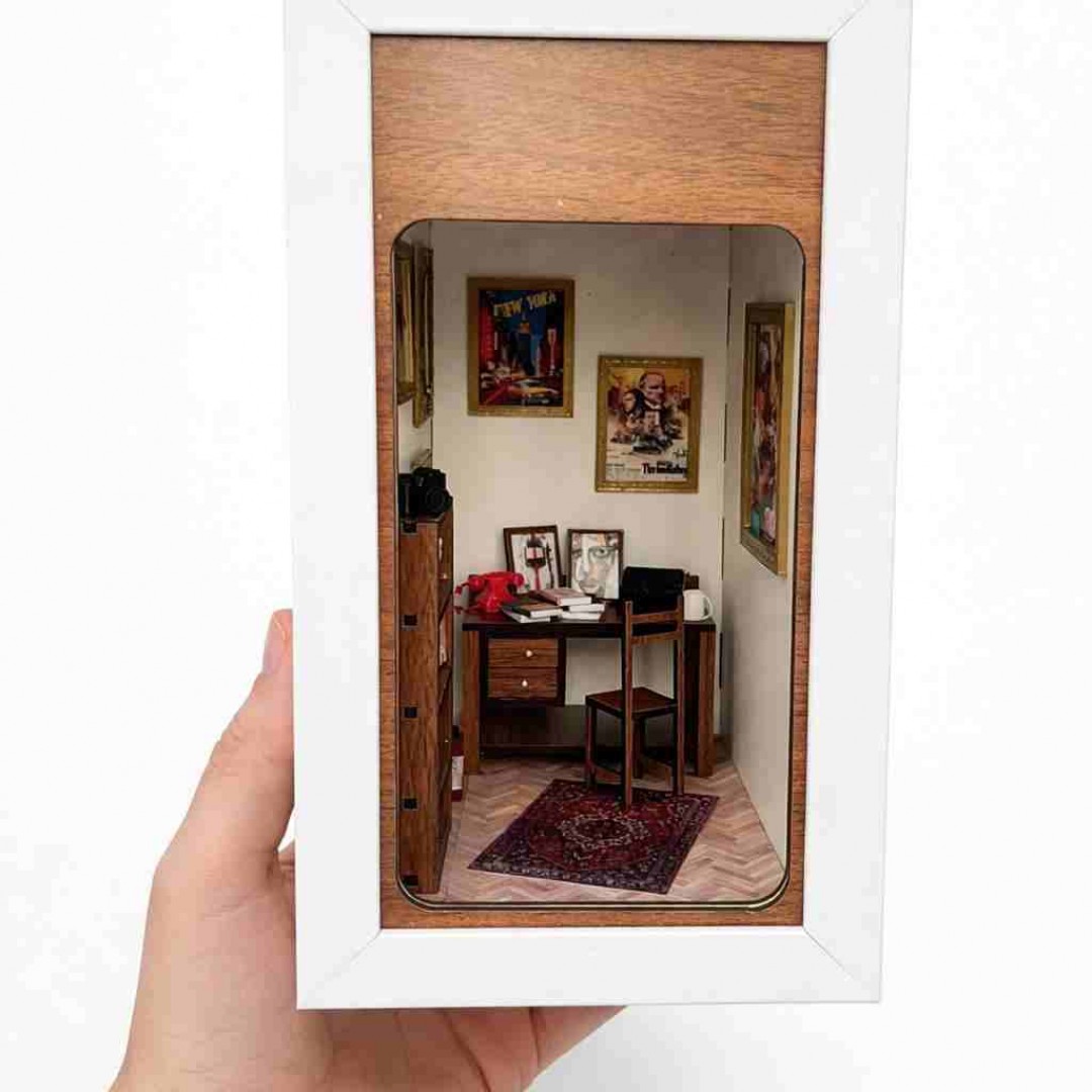 Dekoratif Işıklı Kitap Arası (Book Nook)