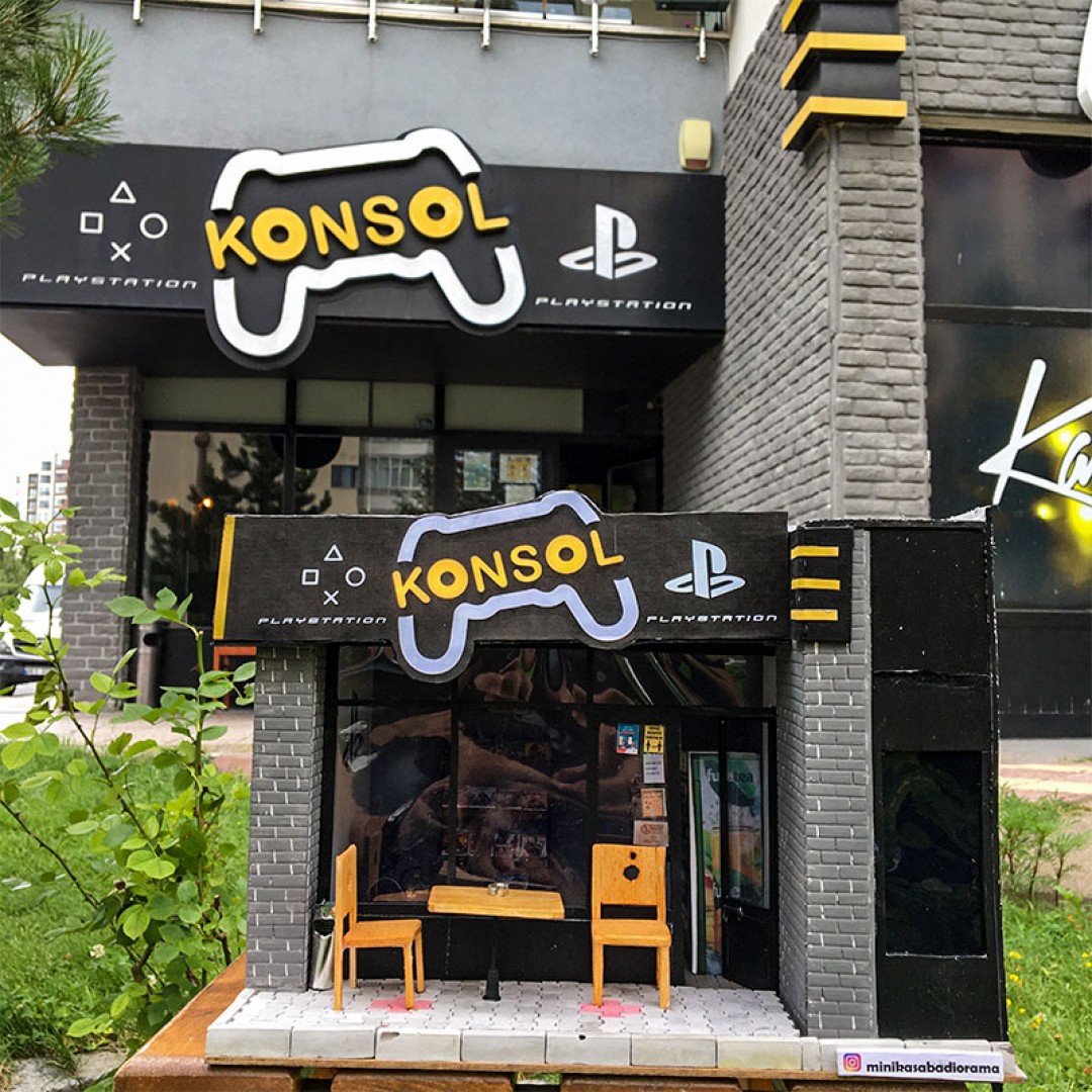 Minyatür Konsol İş Yeri