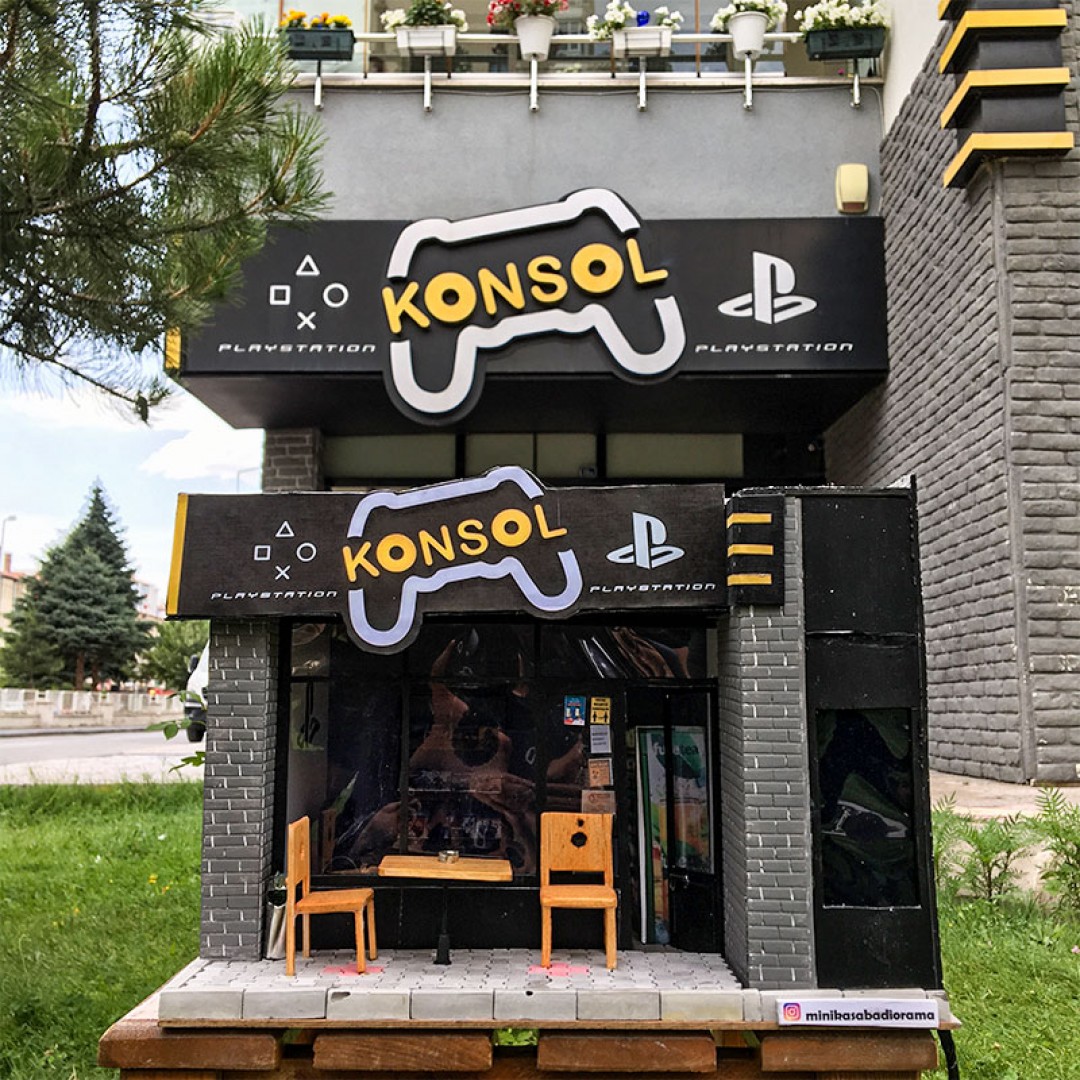 Minyatür Konsol İş Yeri
