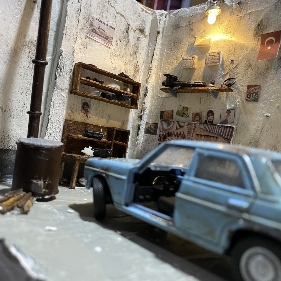 Minyatür Küçük Boy Tamirhane (1*36 ölçek)
