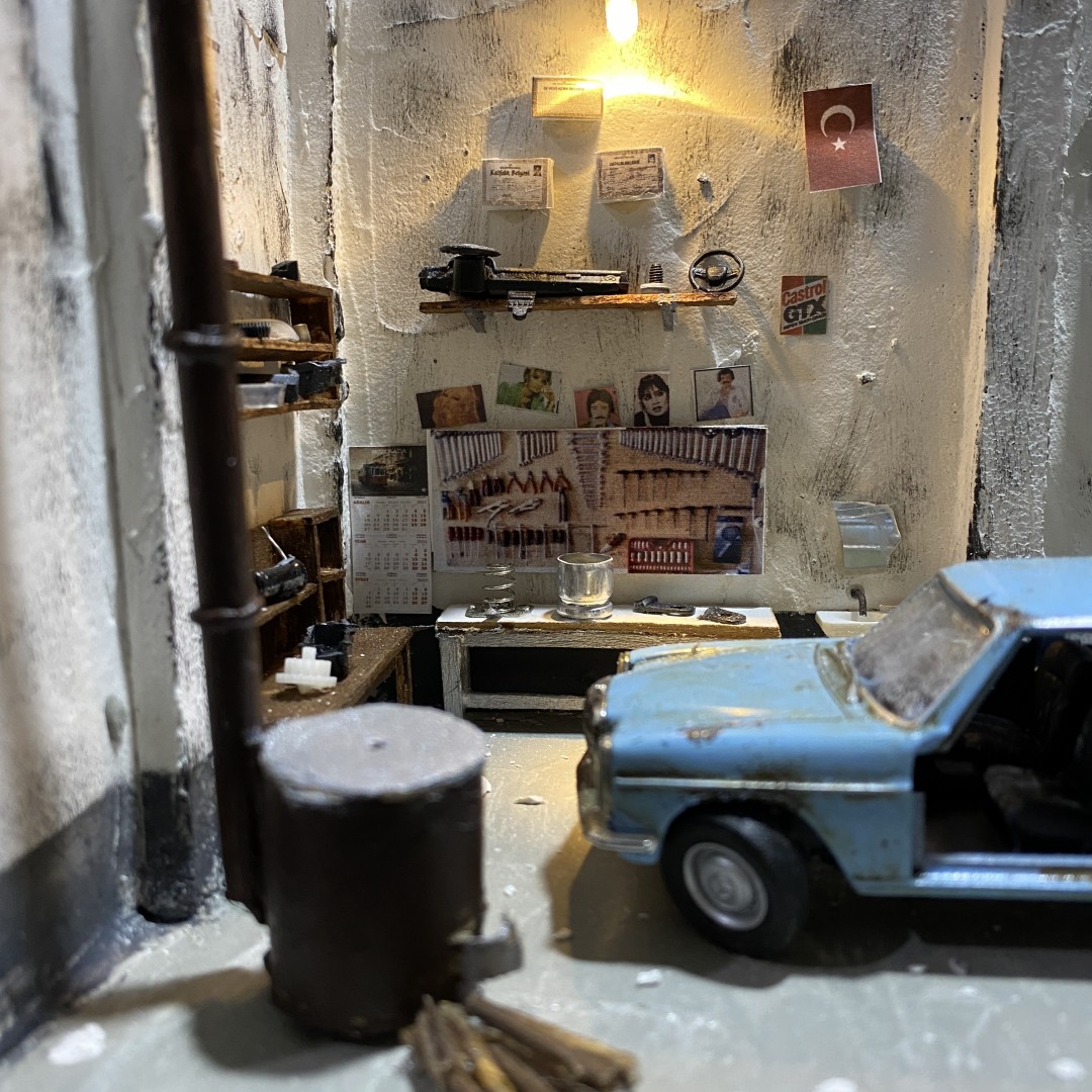 Minyatür Küçük Boy Tamirhane (1*36 ölçek)